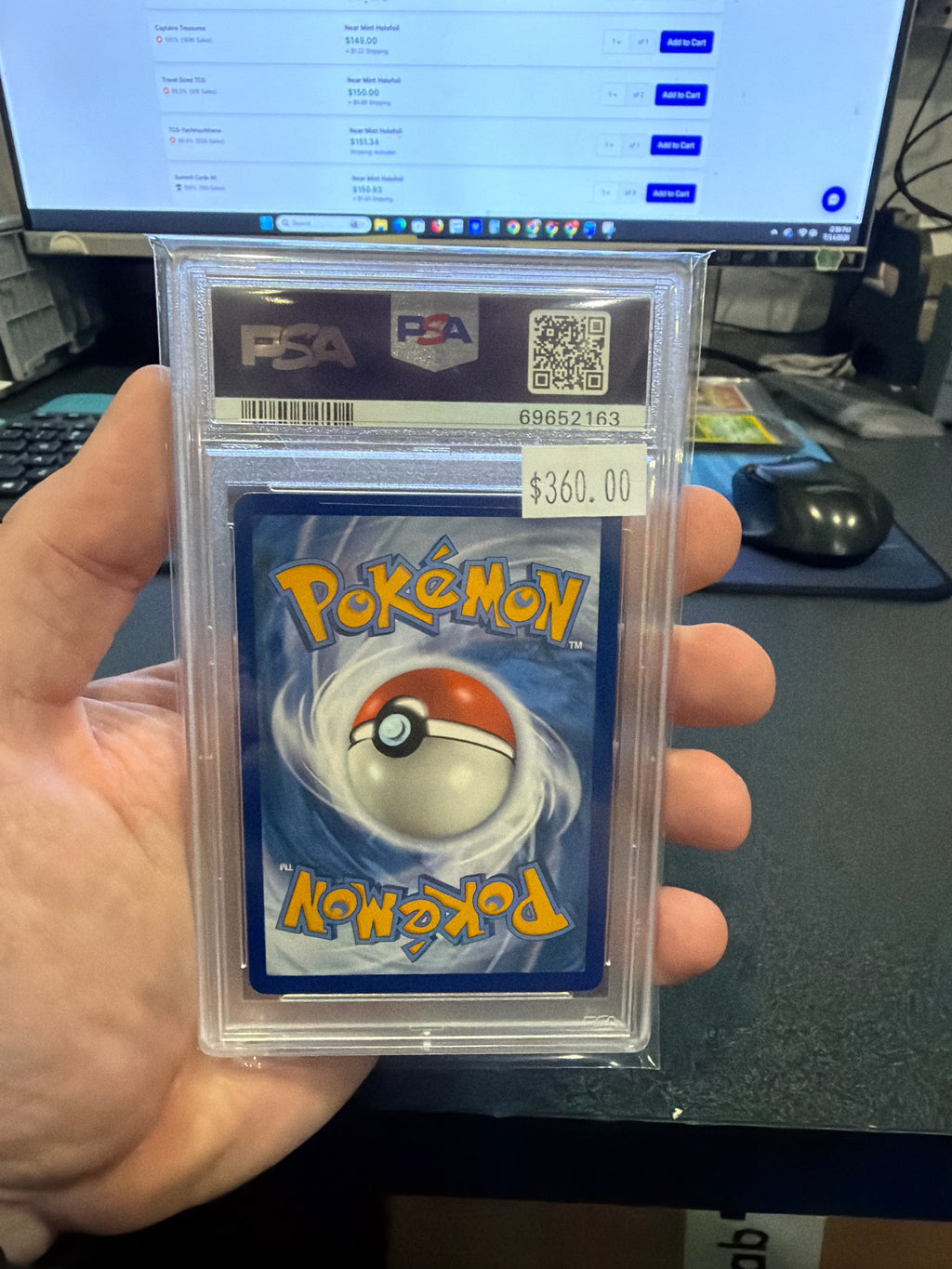 PSA 10 Dragonite v - SWSH235 - Pokemon GO Premium Deck Holder Collection