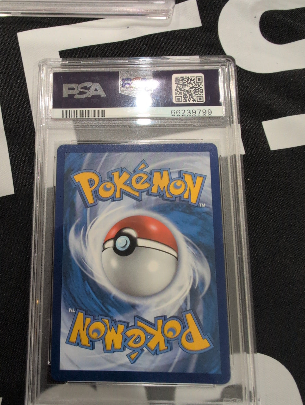 Pokemon: PSA 10 Galarian Moltres V Secret Rare Brilliant Stars